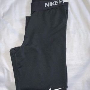 Nike Pro - cropped leggings